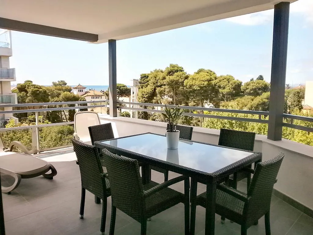 La Siesta Apartamentos サロウ